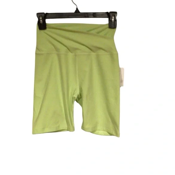 BEYOND YOGA LIME SPACEDYE AT YOUR LEISURE HIGH WAISTED BIKER SHORTS size S - Picture 1 of 4